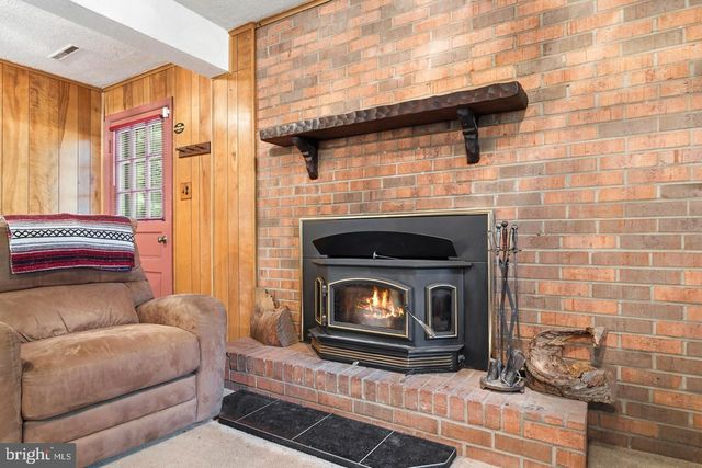 9618 RANDALL DR, White Plains, MD 20695