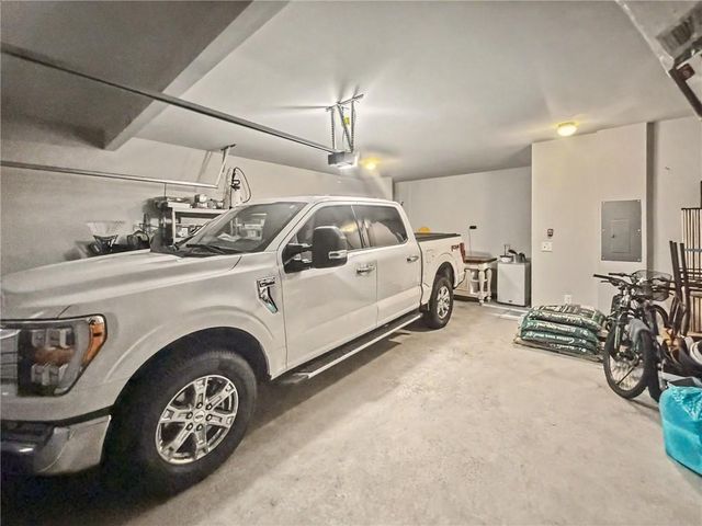 369 Auburn Crossing Drive, Auburn, GA 30011
