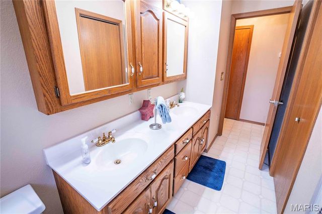 18320 State Highway KK, Sedgewickville, MO 63781