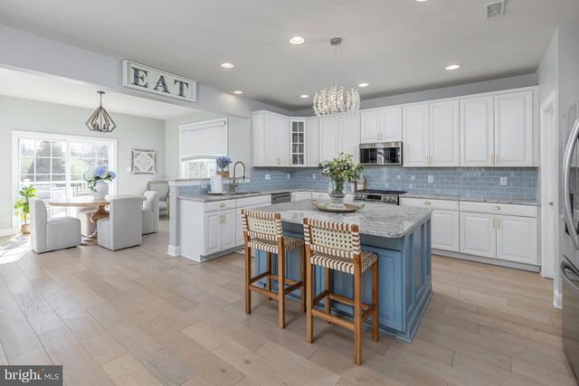 204 BRODIE CT, Mullica Hill, NJ 08062