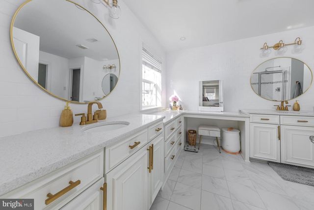 204 BRODIE CT, Mullica Hill, NJ 08062