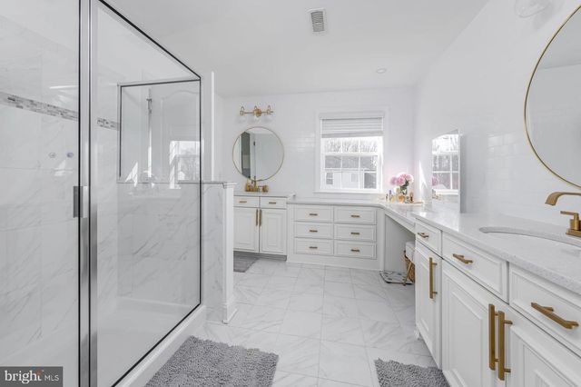 204 BRODIE CT, Mullica Hill, NJ 08062