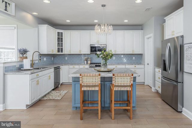 204 BRODIE CT, Mullica Hill, NJ 08062