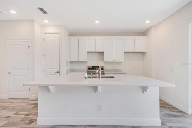 2915 CASTAWAY LANE, Kissimmee, FL 34747