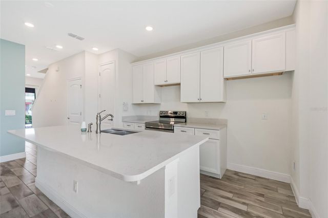 2915 CASTAWAY LANE, Kissimmee, FL 34747