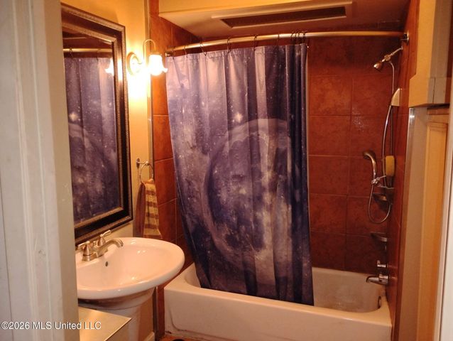 144 Plummer Circle, Jackson, MS 39212