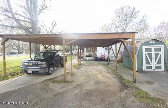 144 Plummer Circle, Jackson, MS 39212