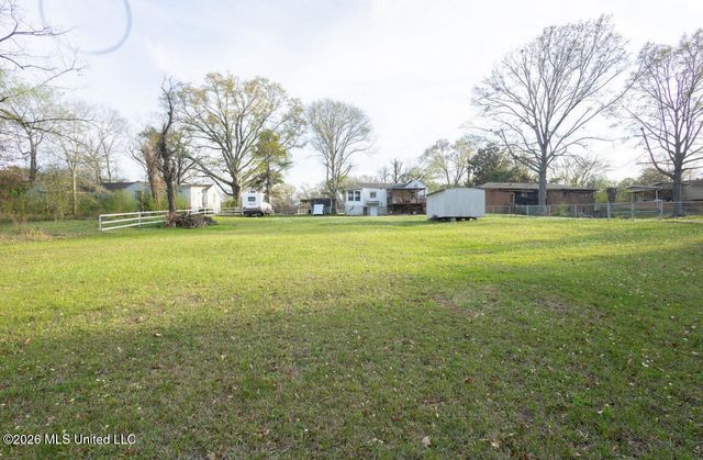 144 Plummer Circle, Jackson, MS 39212