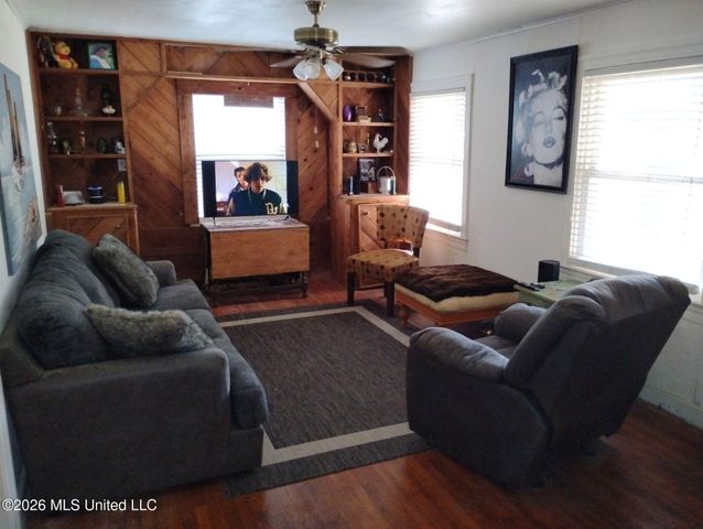 144 Plummer Circle, Jackson, MS 39212