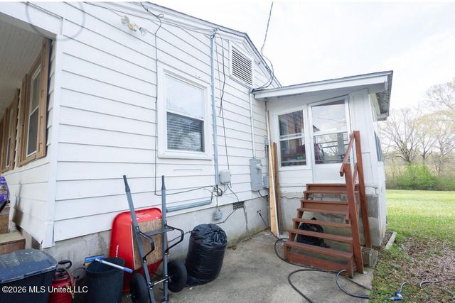 144 Plummer Circle, Jackson, MS 39212