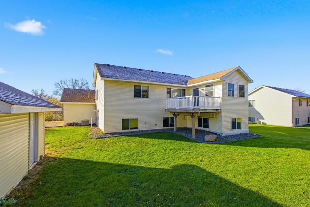 407 Buffalo Run Road, Buffalo, MN 55313