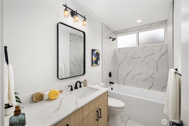 520 N 102nd Street, Seattle, WA 98133