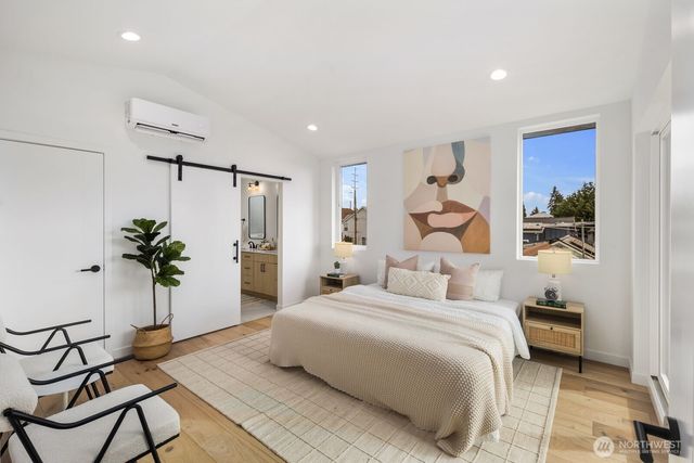 520 N 102nd Street, Seattle, WA 98133