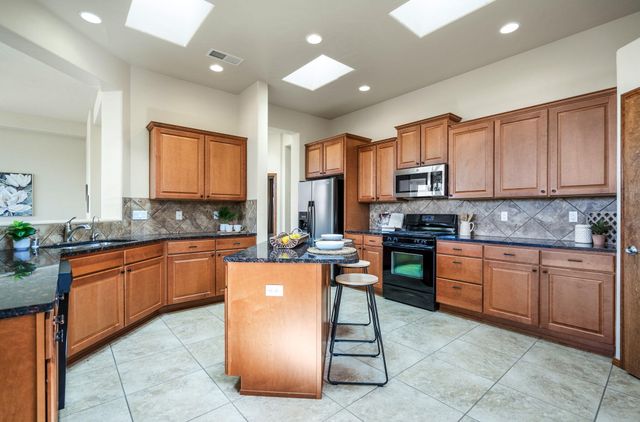 4601 Monte Frio Drive NW, Albuquerque, NM 87120