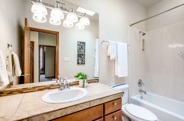 4601 Monte Frio Drive NW, Albuquerque, NM 87120
