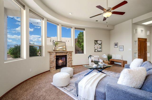 4601 Monte Frio Drive NW, Albuquerque, NM 87120