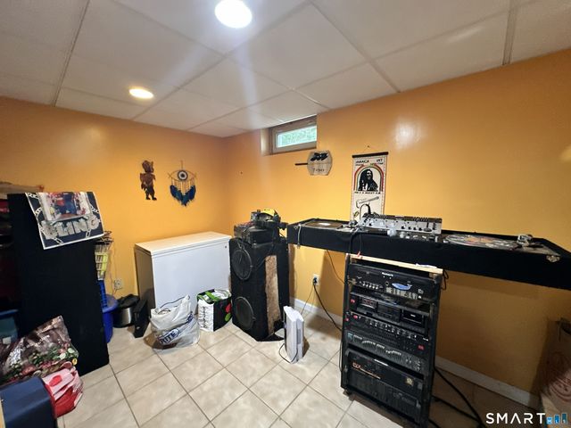 48 Ferguson Road, Manchester, CT 06040