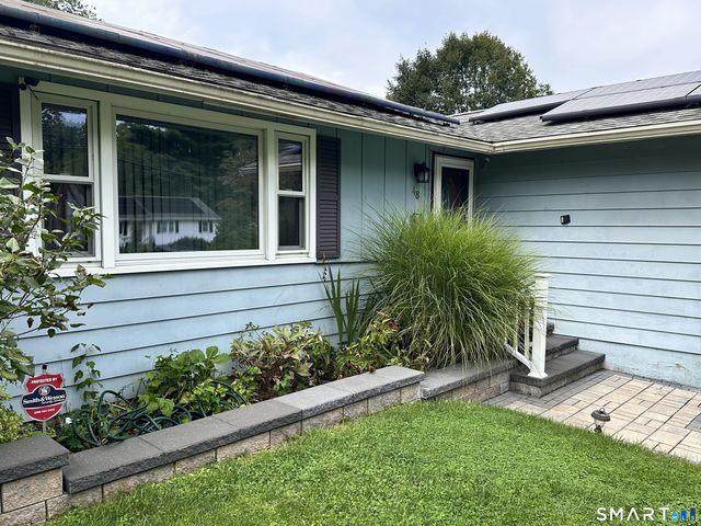 48 Ferguson Road, Manchester, CT 06040