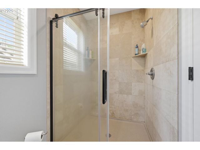 2230 TURNBERRY Ct, Eugene, OR 97401