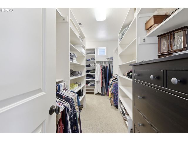2230 TURNBERRY Ct, Eugene, OR 97401