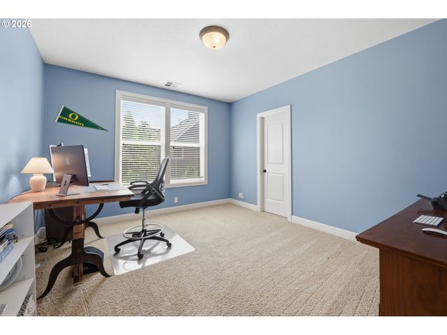 2230 TURNBERRY Ct, Eugene, OR 97401