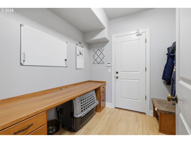 2230 TURNBERRY Ct, Eugene, OR 97401