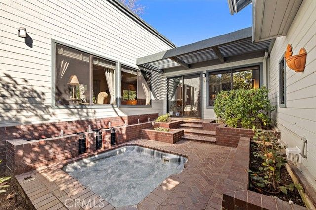 31551 VIA COYOTE, Laguna Hills, CA 92679