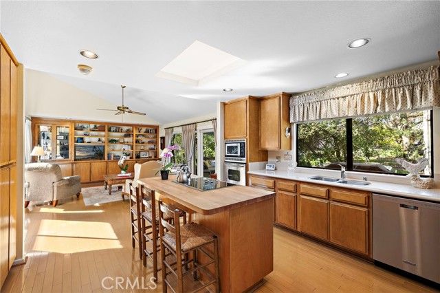 31551 VIA COYOTE, Laguna Hills, CA 92679