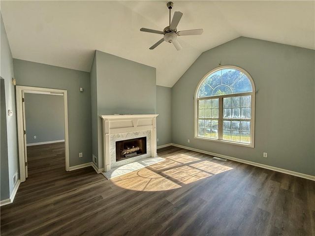 3682 Autumn View Drive NW, Acworth, GA 30101