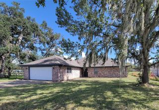 2257 Ridgewood Drive, West Columbia, TX 77486