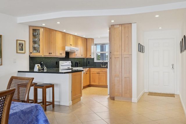 3031 NE 51st Street 201w, Fort Lauderdale, FL 33308