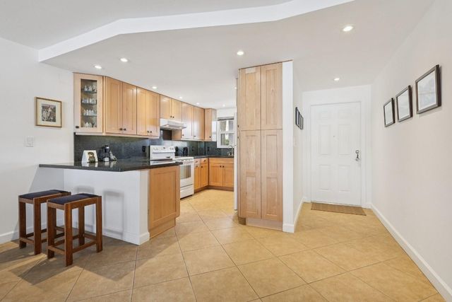 3031 NE 51st Street 201w, Fort Lauderdale, FL 33308