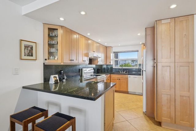 3031 NE 51st Street 201w, Fort Lauderdale, FL 33308