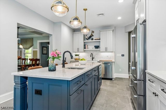 29 Beech Rd, Glen Rock Boro, NJ 07452
