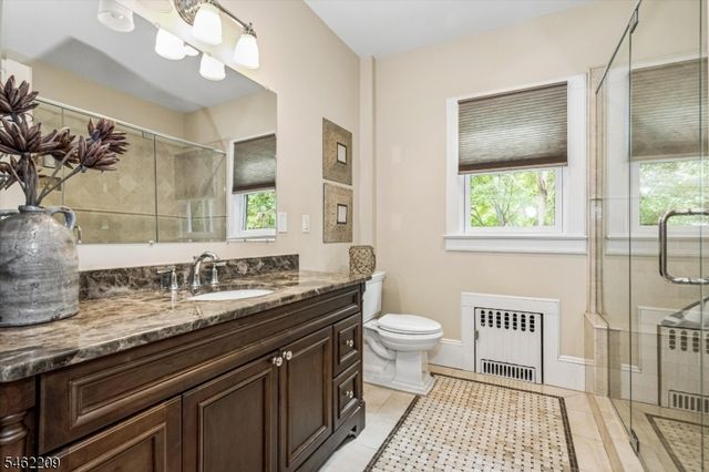 29 Beech Rd, Glen Rock Boro, NJ 07452
