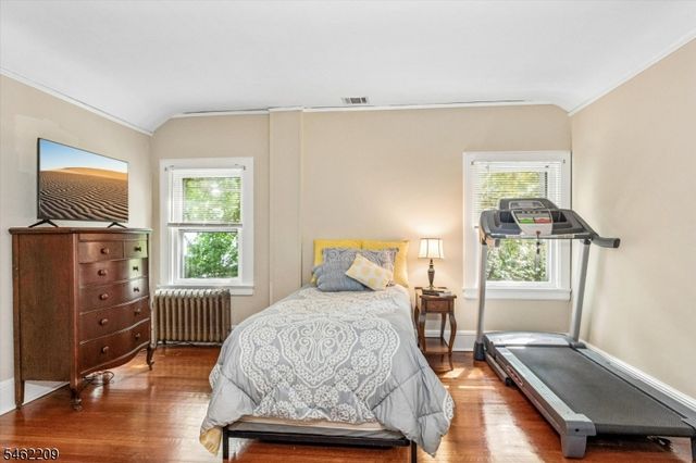 29 Beech Rd, Glen Rock Boro, NJ 07452