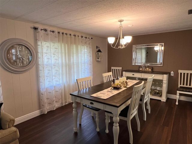 136 ROYAL PALM CIRCLE, Largo, FL 33778