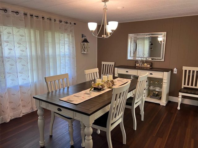 136 ROYAL PALM CIRCLE, Largo, FL 33778