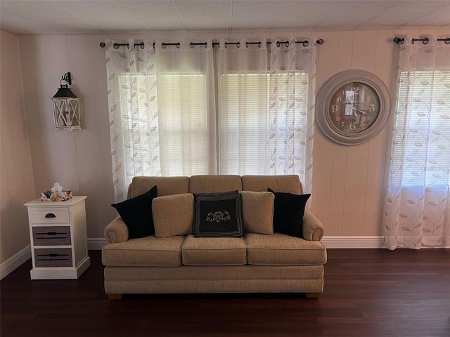 136 ROYAL PALM CIRCLE, Largo, FL 33778