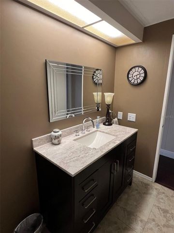 136 ROYAL PALM CIRCLE, Largo, FL 33778