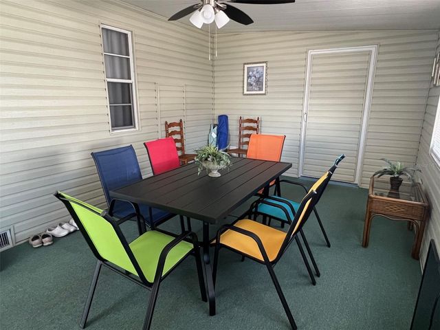 136 ROYAL PALM CIRCLE, Largo, FL 33778