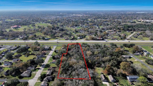 0 Oak St N, Texas City, TX 77590