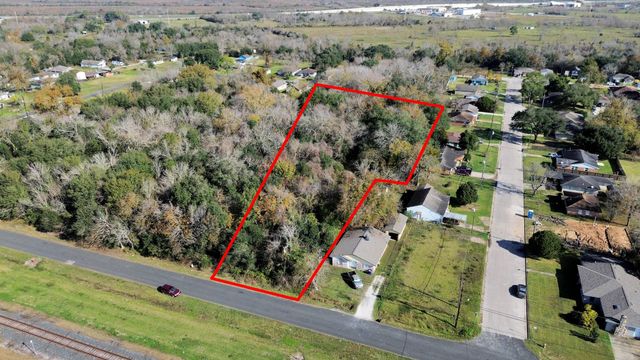 0 Oak St N, Texas City, TX 77590