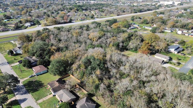 0 Oak St N, Texas City, TX 77590