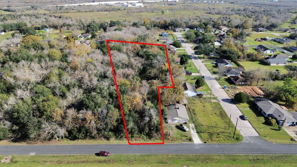 0 Oak St N, Texas City, TX 77590