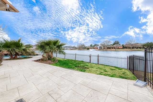 5 Camden Court, Sugar Land, TX 77479