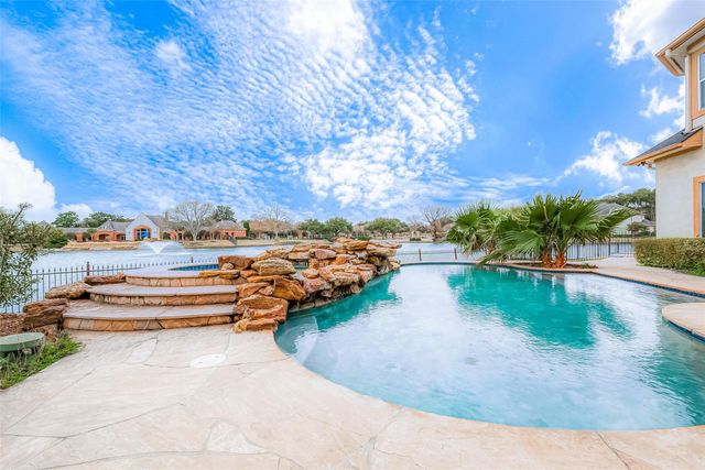 5 Camden Court, Sugar Land, TX 77479