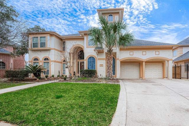 5 Camden Court, Sugar Land, TX 77479
