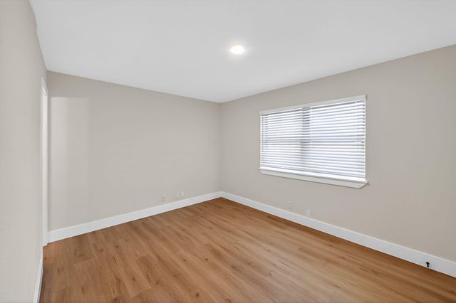 5928 SIGNAL PT, Austin, TX 78724