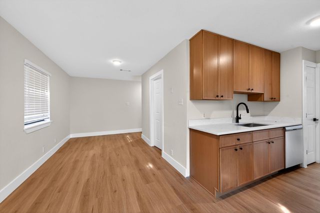 5928 SIGNAL PT, Austin, TX 78724